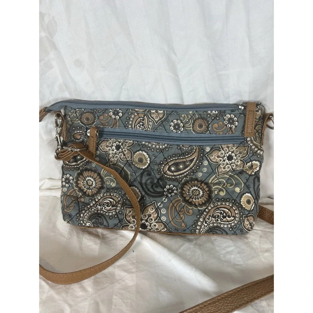 Stone Mountain Blue Paisley Quilted Fabric Multi Pocket Crossbody Bag Womens